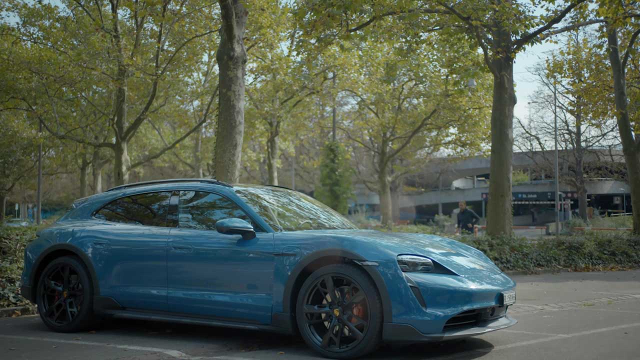 Porsche production still