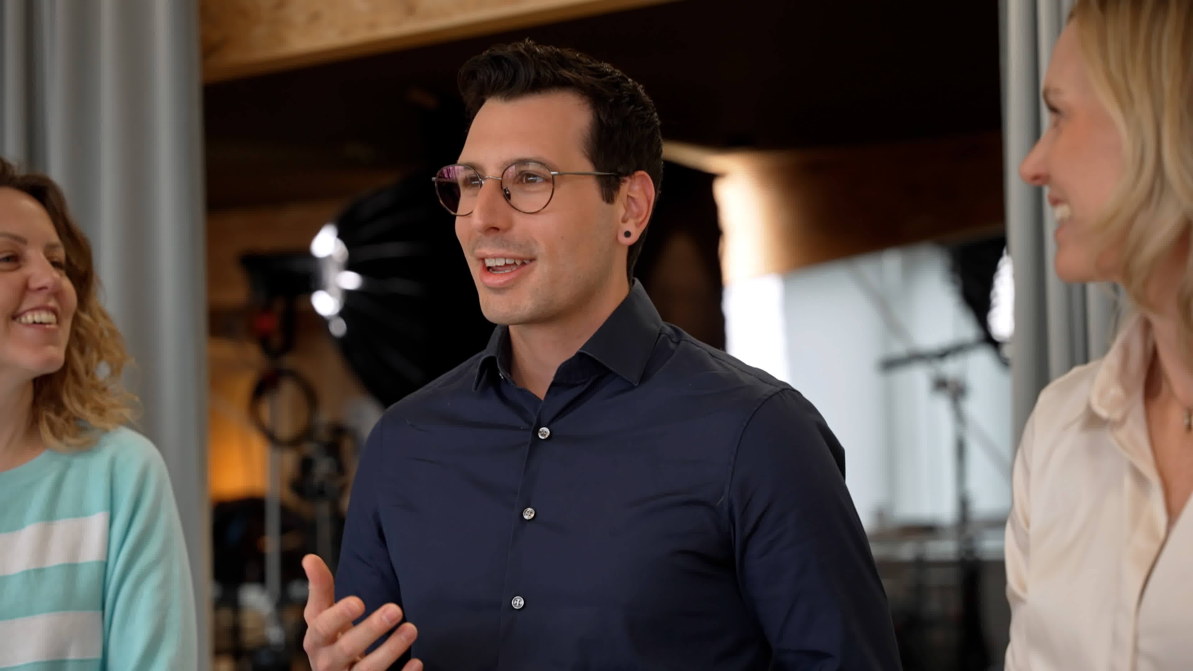 Hinter den Kulissen — Siemens Employer Branding von Viven